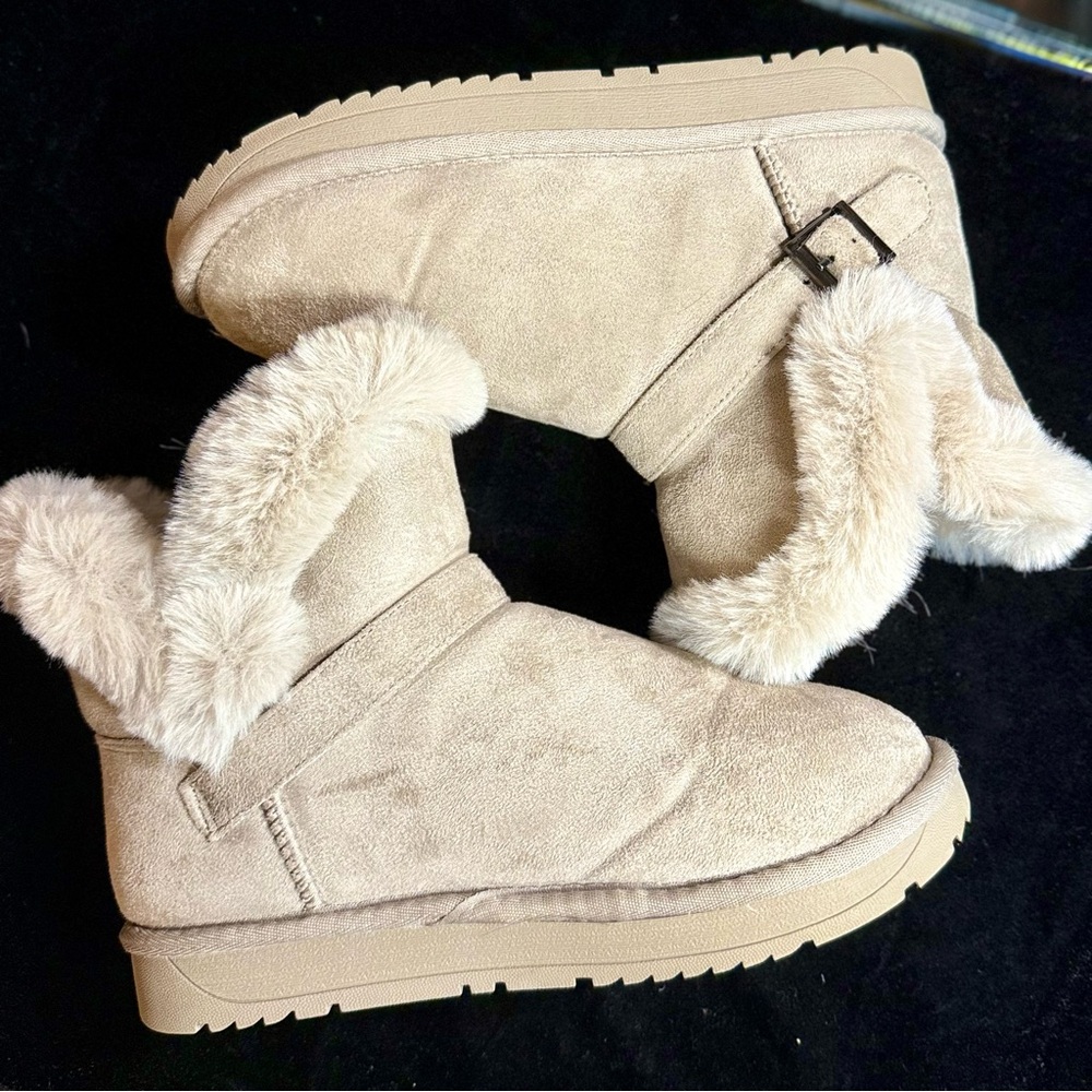 Jessica Cline|  Tan Women's Boots | 7.5